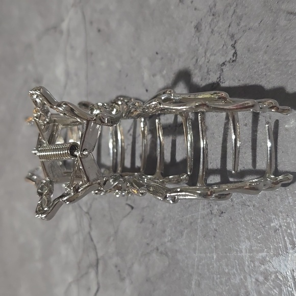 SPIDERMAN HAIR CLIP - Picture 3 of 4